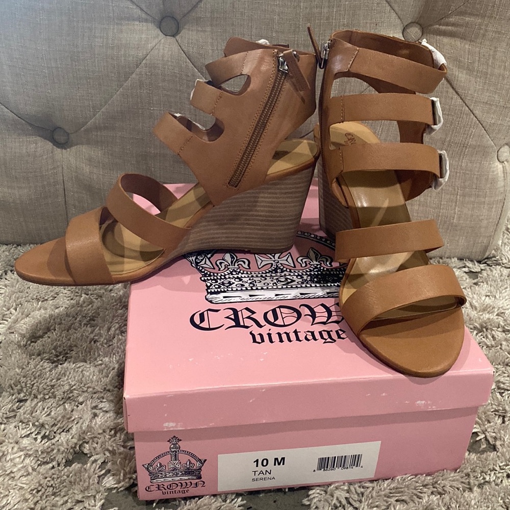 Crown Vintage wedge sandal